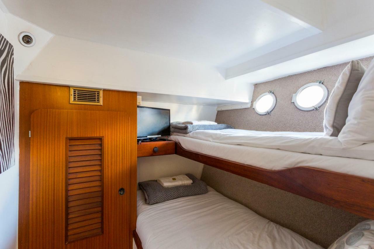 מלון איסט מולזי Eucala Motor Yacht מראה חיצוני תמונה